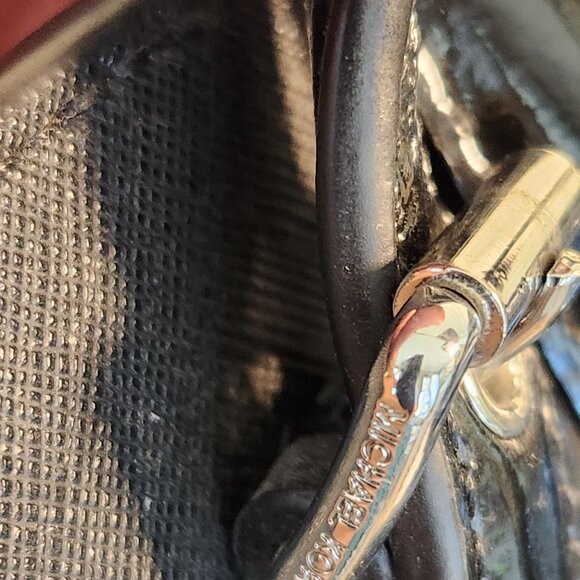 Like New Michael Kors Voyager Black Tote Bag - Picture 7 of 11